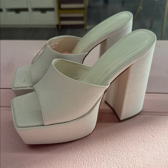 Liliana Cream Platform Heels - Picture 3 of 4